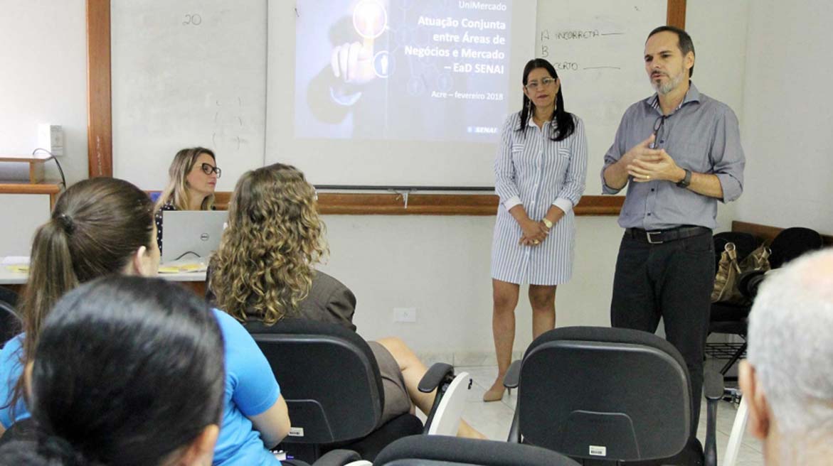 Em workshop, SENAI/AC traça estratégias para ampliação do ensino a distância