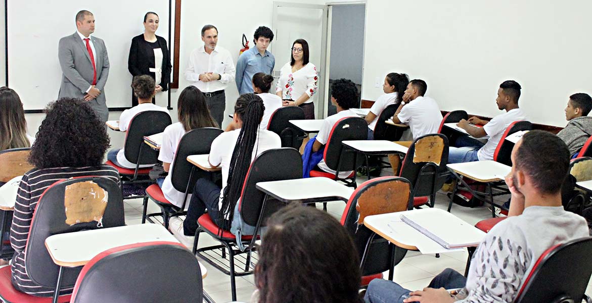 SENAI/AC qualifica adolescentes em situação de vulnerabilidade social 