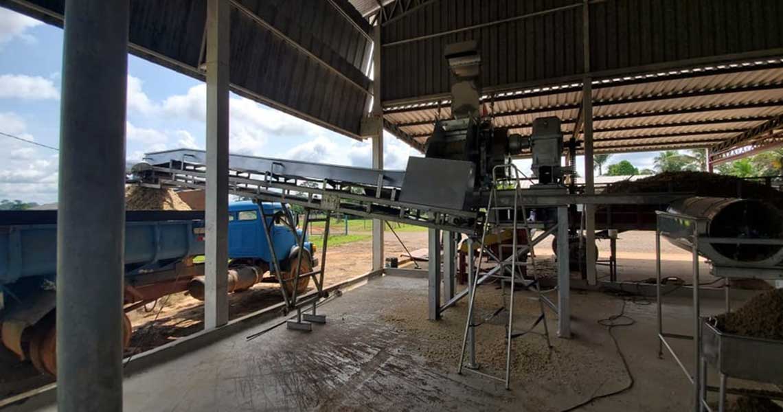 Conexão SENAI: fábrica acreana é destaque por produzir álcool 70%
