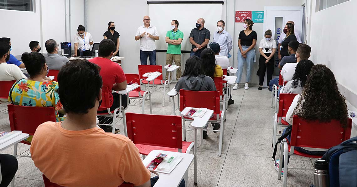 SENAI realiza aula inaugural de curso de Tecnologia da Informação 