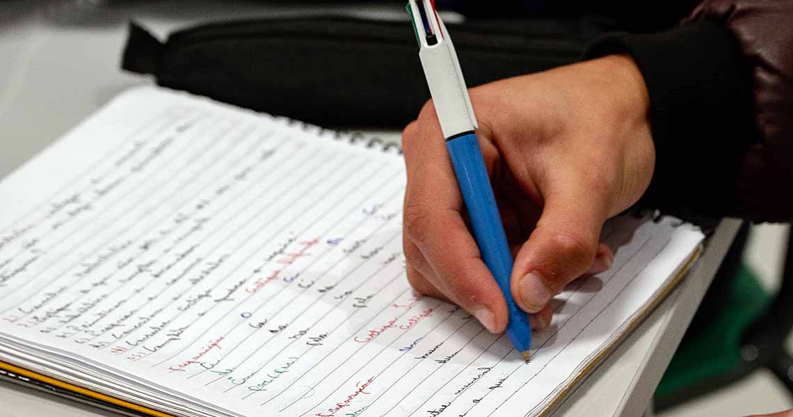Só 15% dos brasileiros com mais de 16 anos estudam atualmente